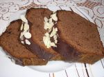 ciasto-czekoladowe-posypane-migdalami[5].jpg
